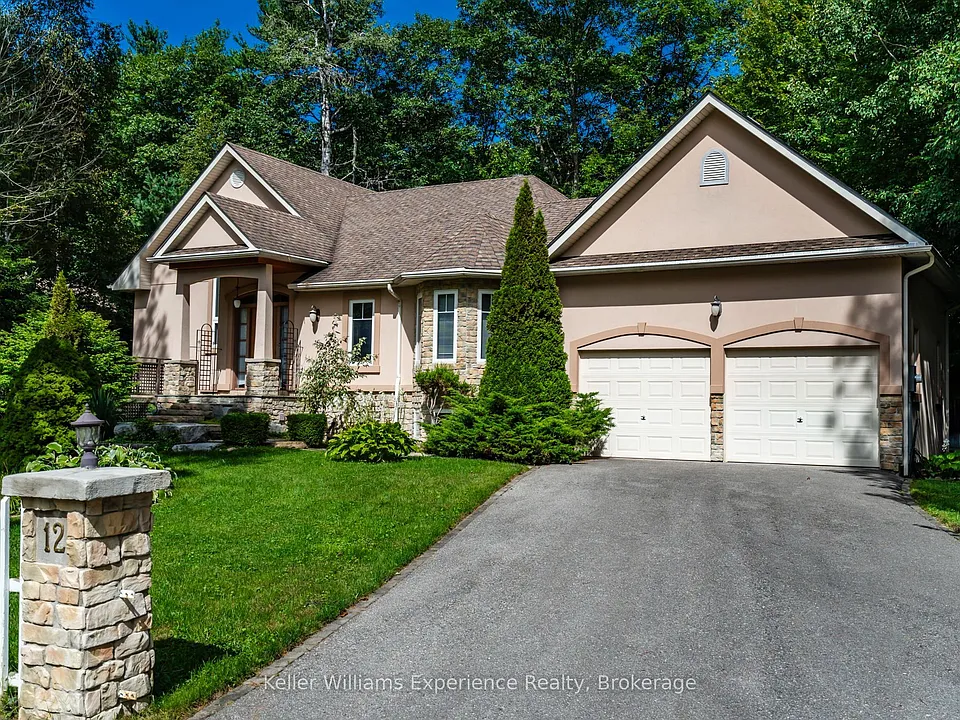 12 Albion Ln