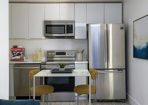 850 N Van Ness Ave #2 Photo 1