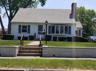 75 Ellery Rd, Waltham, MA 02453