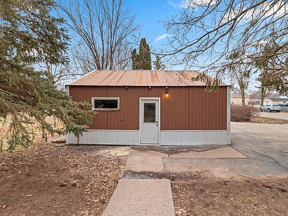 4th image of E8557 Weyauwega Rd