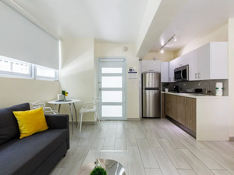 1408 Calle Aldea #1B — Photo 7