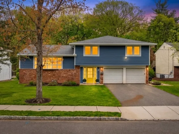 17 Wessman Dr, West Orange Twp., NJ 07052