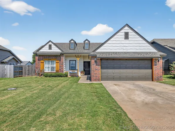 20401 S 42nd Pl, Broken Arrow, OK 74014