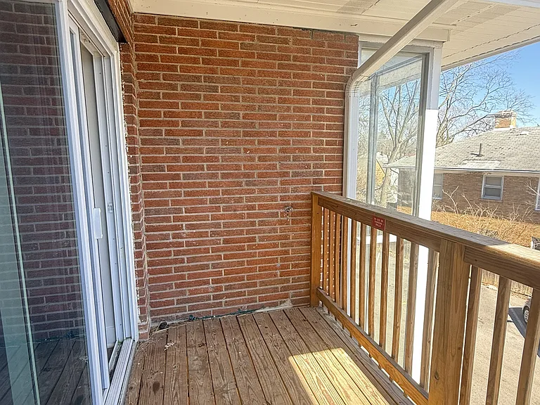 325 W Parkwood Dr #5 — Photo 6