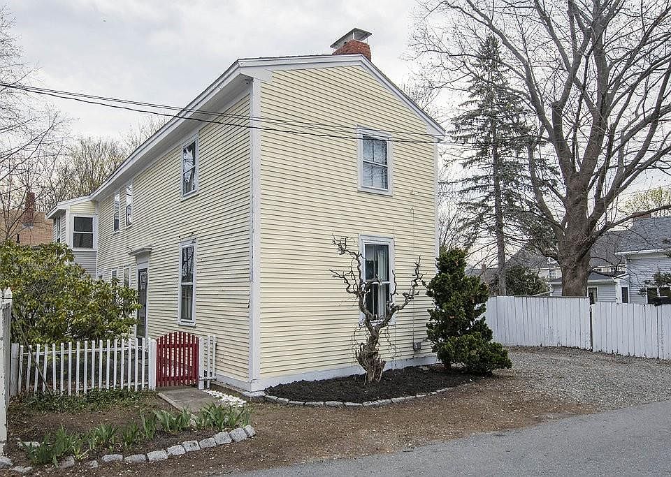 1st image of 16 Elm St
