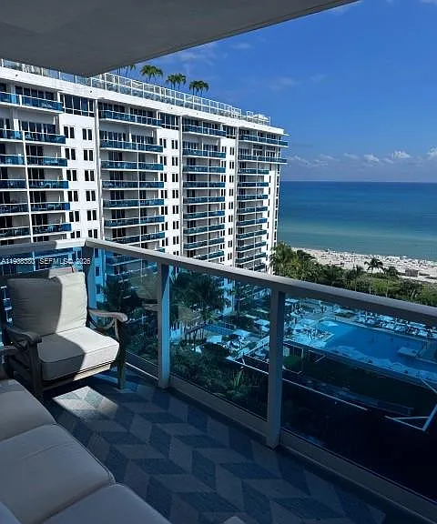2301 Collins Ave #1425 — Photo 10