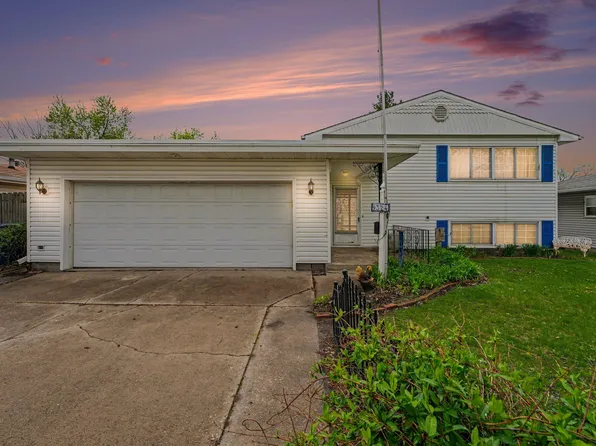 9324 Saric Dr, Highland, IN 46322