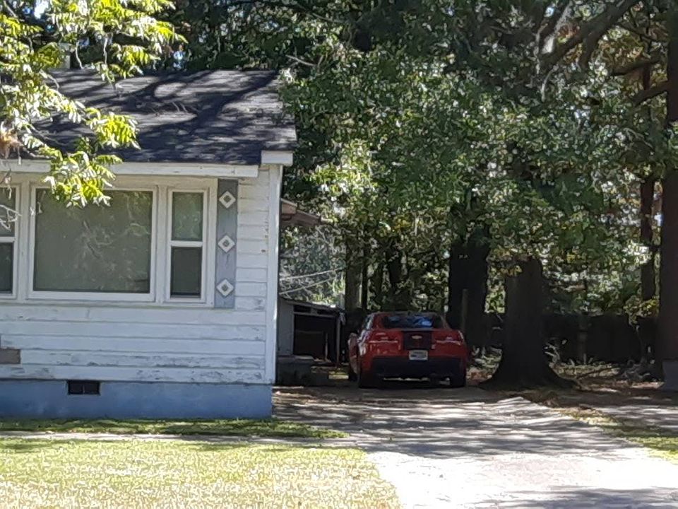 2nd image of 7 Phyllis St