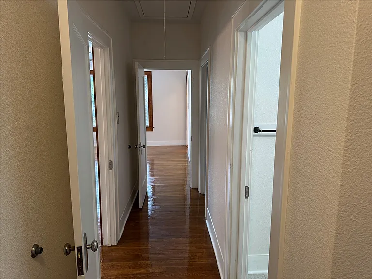 2842 Shoal Crest Ave — Photo 9