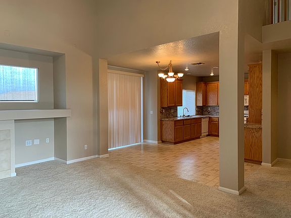 5th image of 664 Hillswick Cir