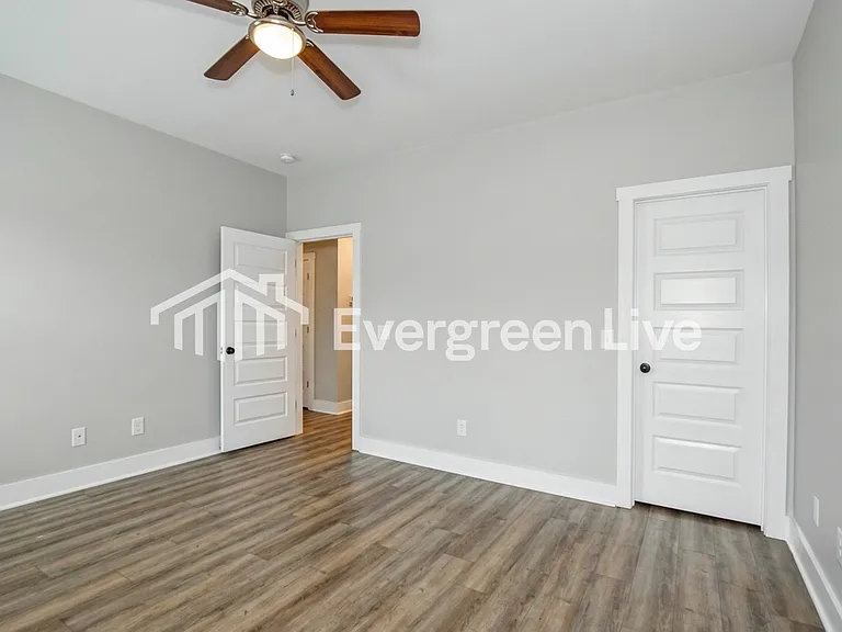 5849 Cheshire Cove Trl — Photo 9