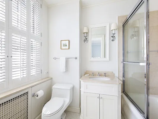 Sold by Sotheby's International Realty | media 6