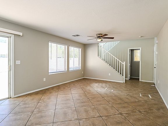 4th image of 5067 Vacaville Ave