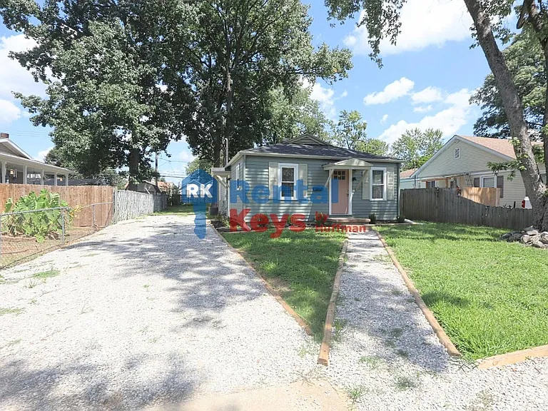 2208 Margybeth Ave — Photo 3