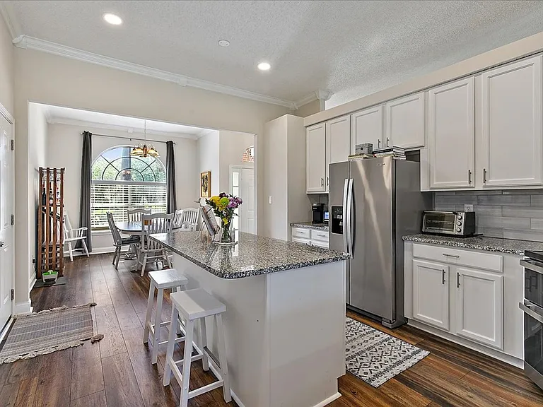 165 N Lake Cunningham Ave — Photo 7