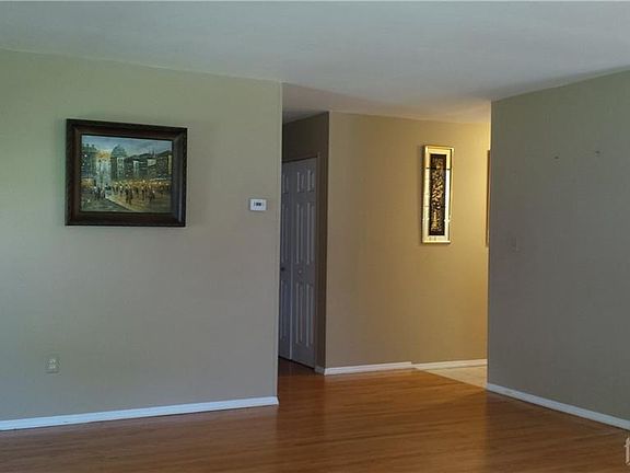 3rd image of 1 Tripplet Rd