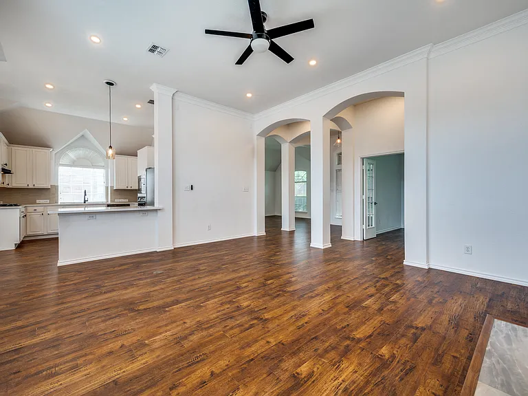 1420 Capstan Dr — Photo 12