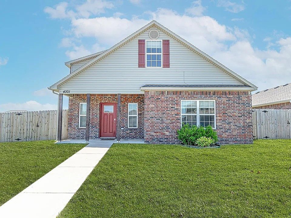 1st image of 4301 SW Gallatine Ave
