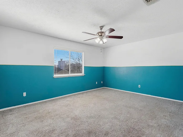 2910 Cocona Ln — Photo 39