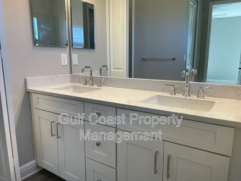 2620 Star Apple Way — Photo 13