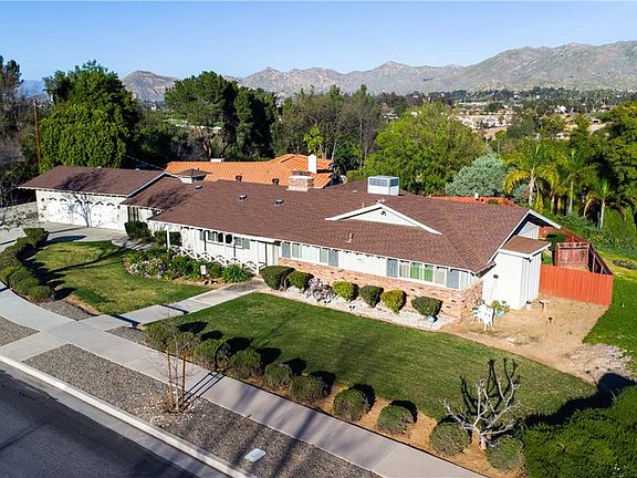 2nd image of 5296 Bronson Way