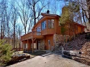 256 Indian Bluff Trl, Hendersonville, NC 28739
