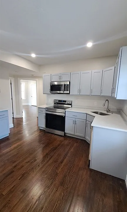 7 Samoset St #2