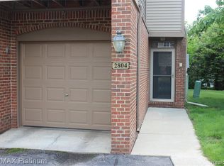 2804 Barclay Way, Ann Arbor, MI 48105