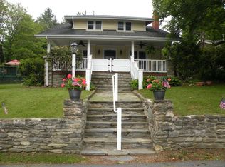 249 Henkel St, Blowing Rock, NC 28605