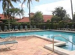 Nob Hill West Pool