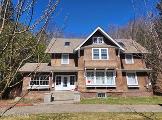 103 Old Military Rd, Saranac Lake, NY 12983