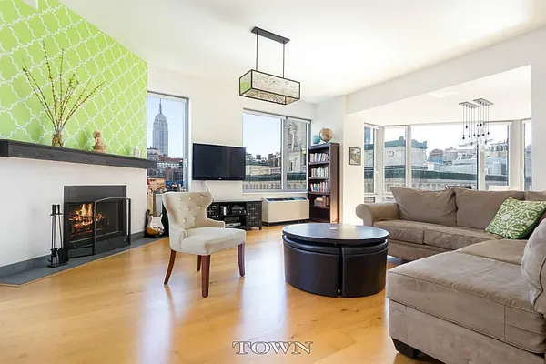 Rented by Town Residential | media 27