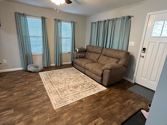 3rd image of 58 3rd Ave