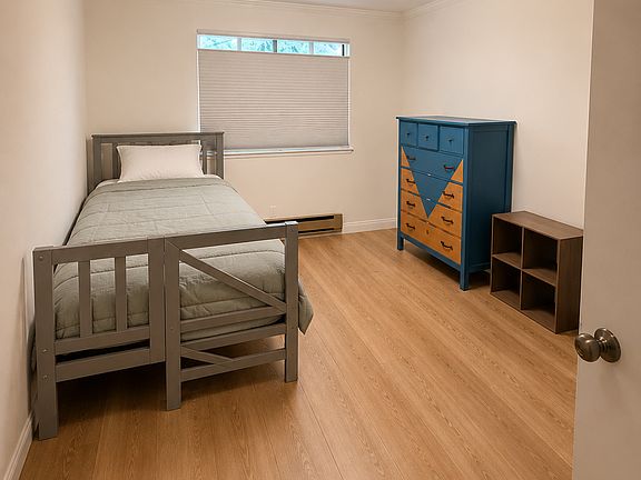 3rd image of 610 Gilbert Ave APT 28