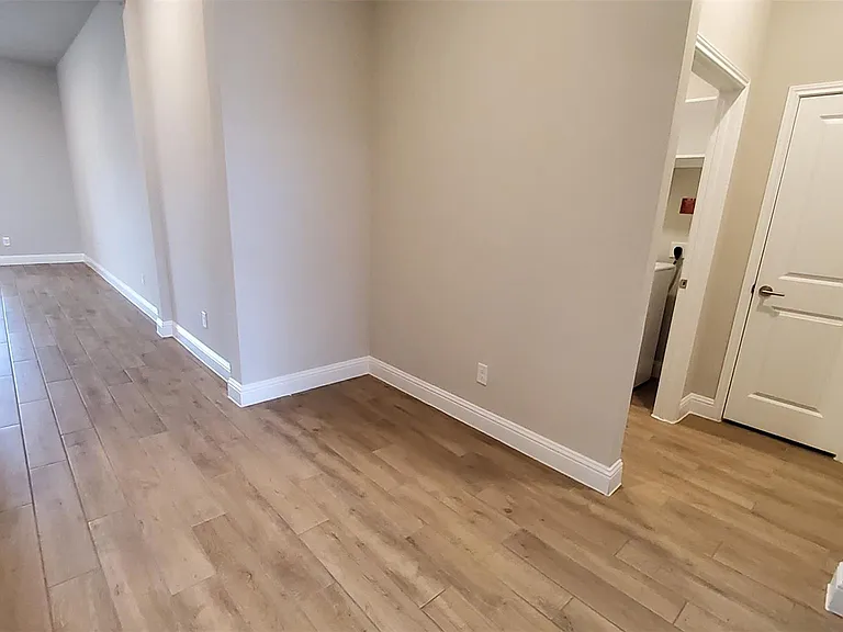 2106 Grapewood Ln — Photo 15