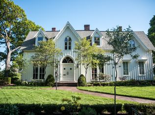 450 E Ridge St, Marquette, MI 49855