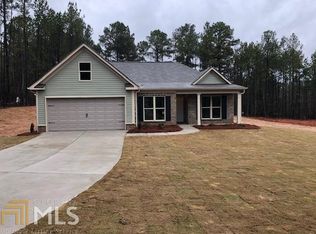 701 Grove Pointe Cir, Locust Grove, GA 30248