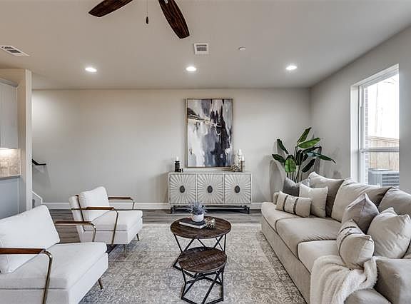 5th image of 5708 Woodlands