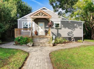 3764 Maxwell St, Hobart, IN 46342