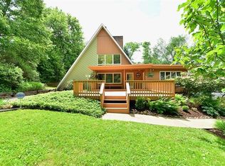 523 Coal Valley Rd, Clairton, PA 15025