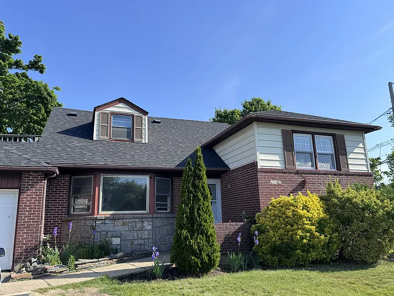 Judith Ln — Photo 1
