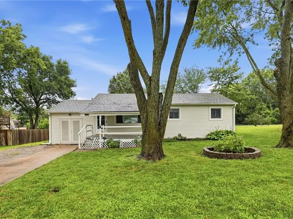 17511 Montgall Dr, Belton, MO 64012