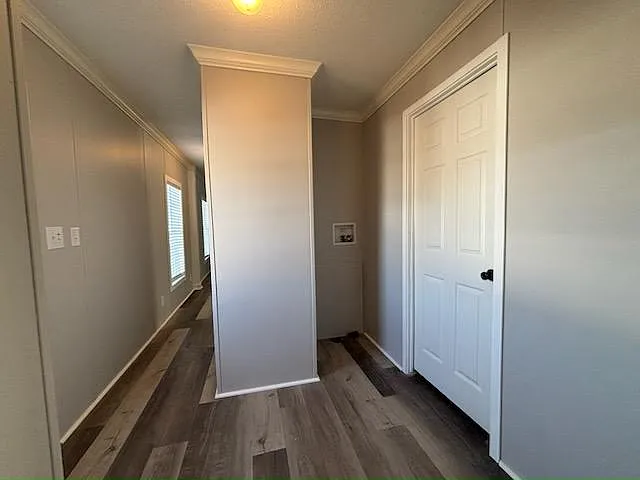 4000 24th St N #402 — Photo 5
