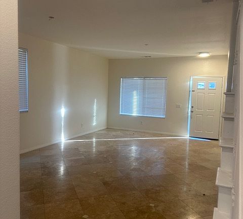 3rd image of 15288 Planger Ln
