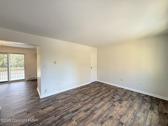5th image of 4129 Oak Ln