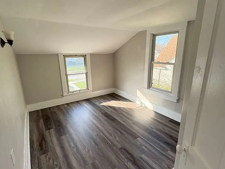 29007 Foxboro Dr — Photo 4