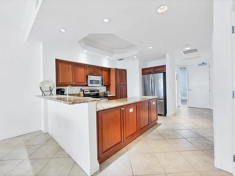 8111 Lakewood Main St #304 — Photo 13
