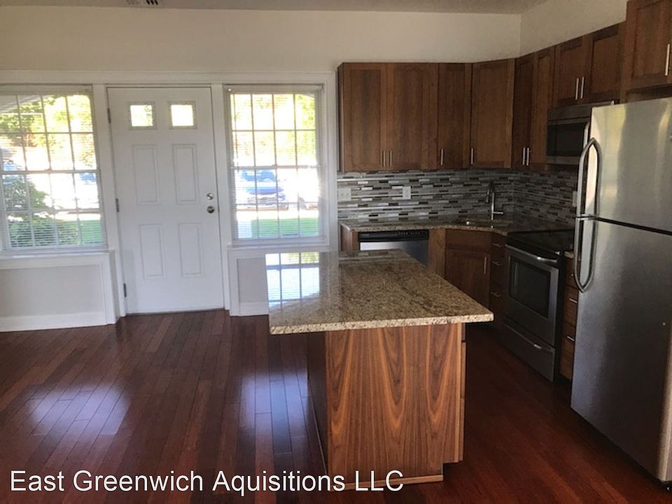 1st image of 60 Crompton Ave APT 102