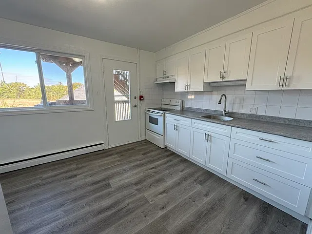 120 Clive Road Kitchener — Photo 3