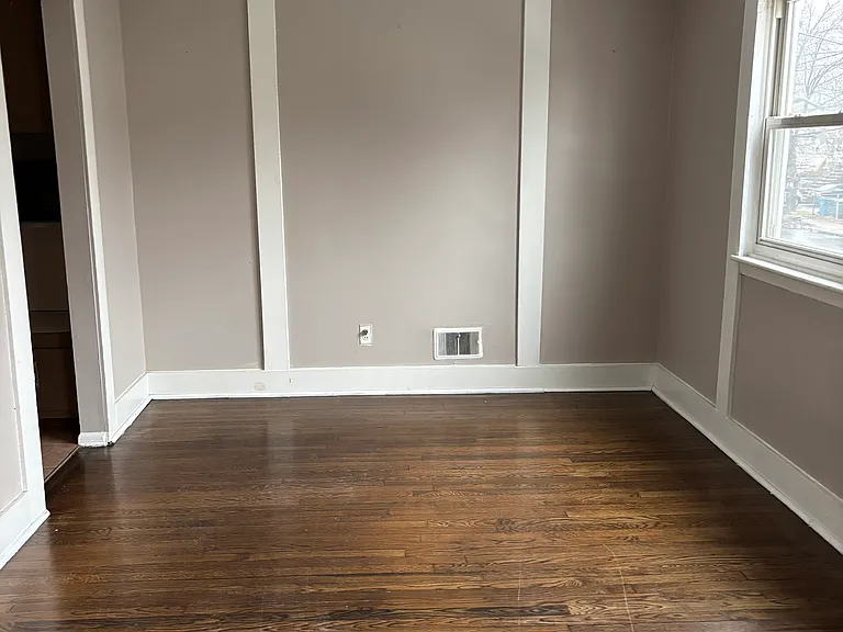 66 Van Buren Ave #1 — Photo 7